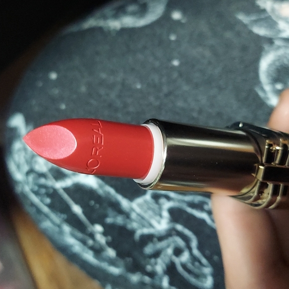 💝🍭Classic Wine L’Oréal Lipstick - Picture 2 of 7